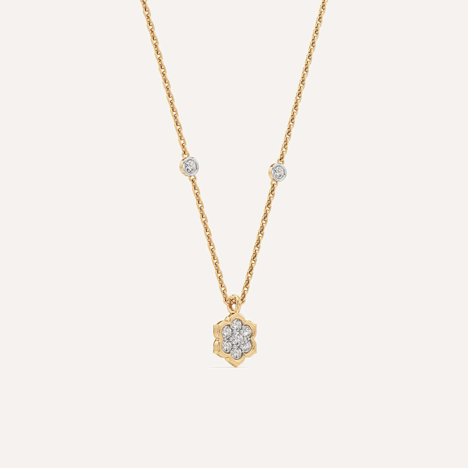 Daisy Cluster Round Diamond