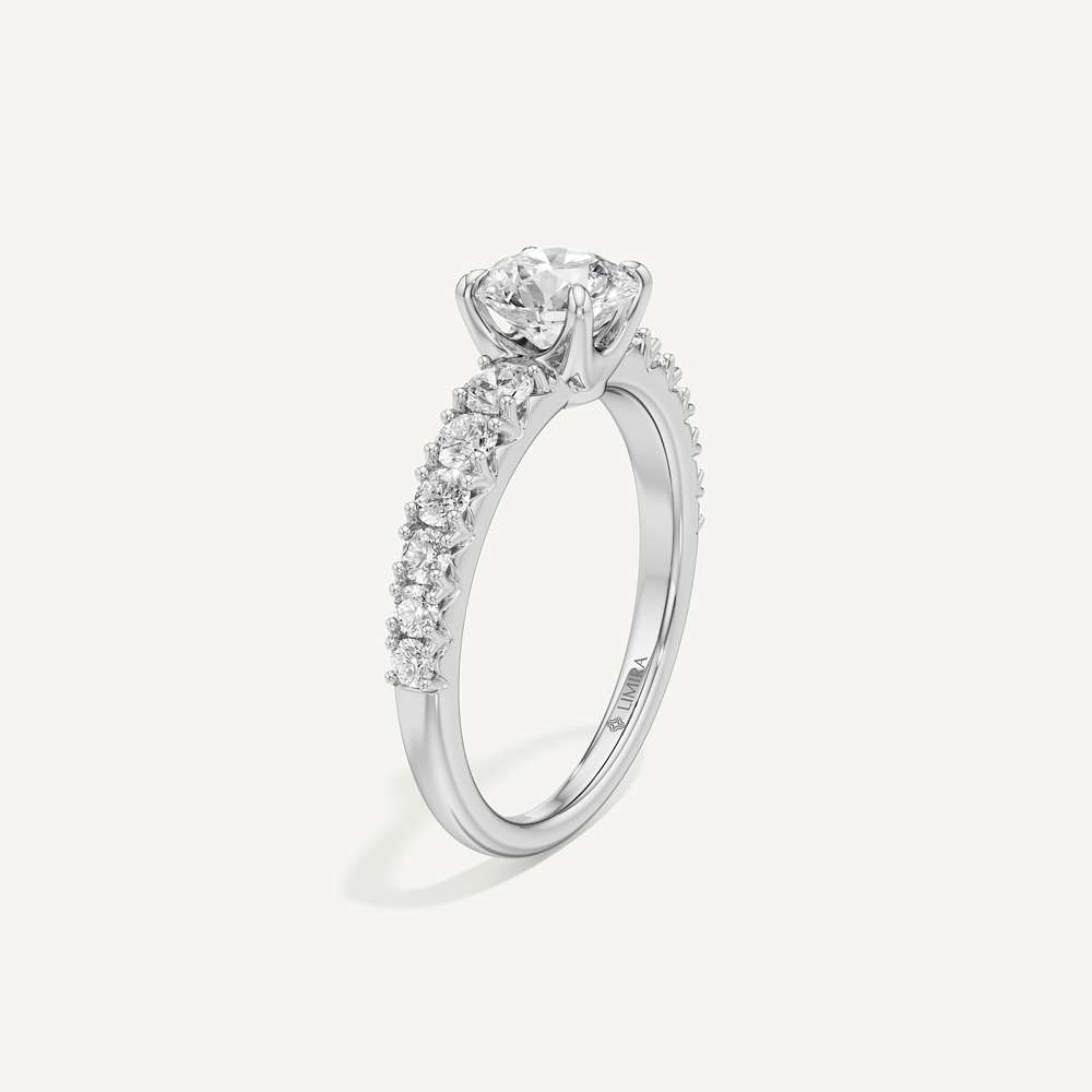 Graduated Side Stone Diamond